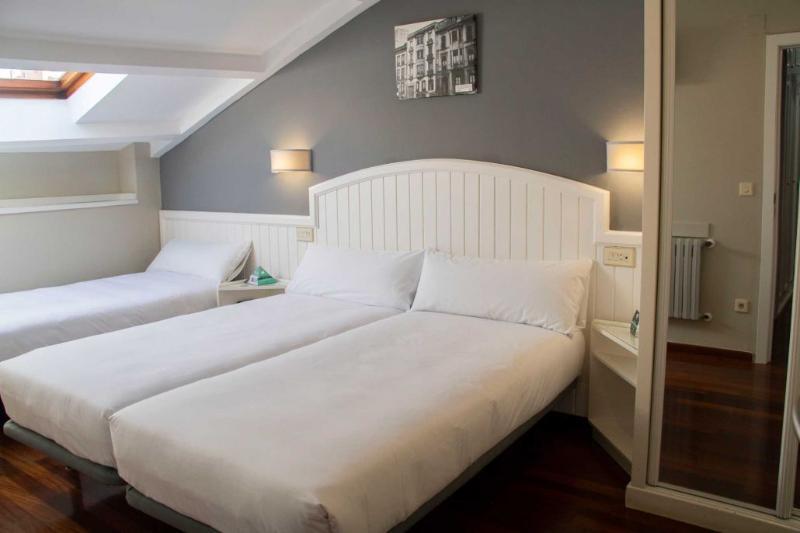 Alda Miramar Rooms Gijon Exterior photo